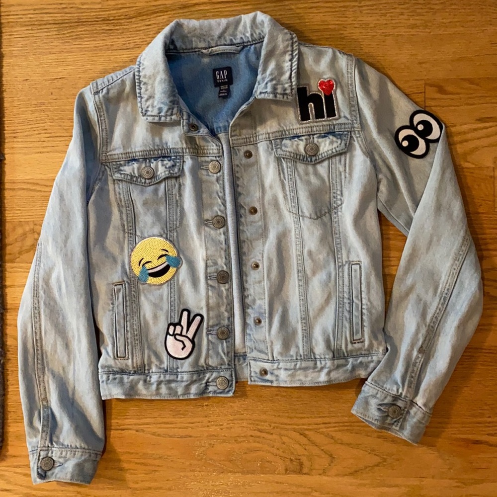 Gap jean jacket with patches